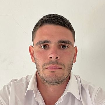 Aleksandar, founder of AKVelora